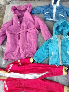 Куртки детские 5 штук