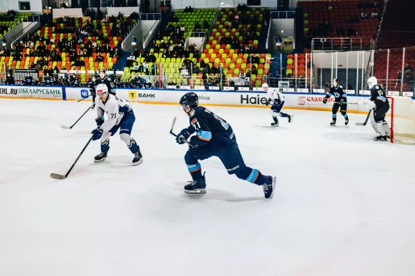Реванш не удался: Динамо-Шинник проиграл Динамо СПб 0:2 в домашнем поединке МХЛ