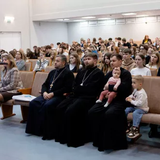 В школе № 34 г. Бобруйска поговорили о роли Церкви в воспитании молодёжи