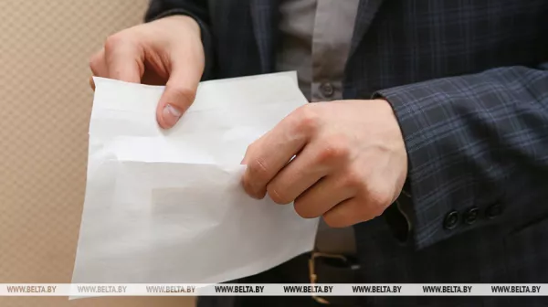 В Бобруйске ИП занижал налоговую базу и выплачивал работникам зарплату в конвертах