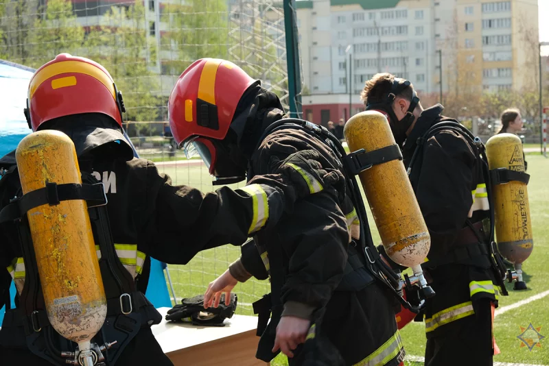 В Бобруйске прошел зональный этап областного слета юных спасателей-пожарных
