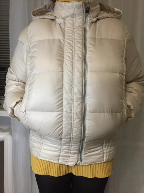 Женский фирменный пуховик