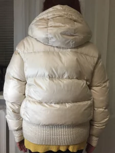 Женский фирменный пуховик