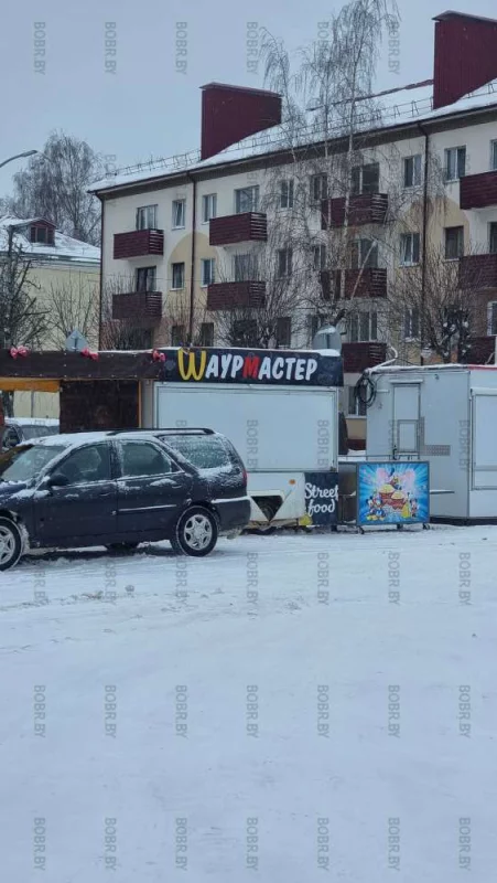 Скоро возле главной ёлки города будет красиво и Возможно даже вкусно.