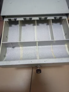 Денежный ящик