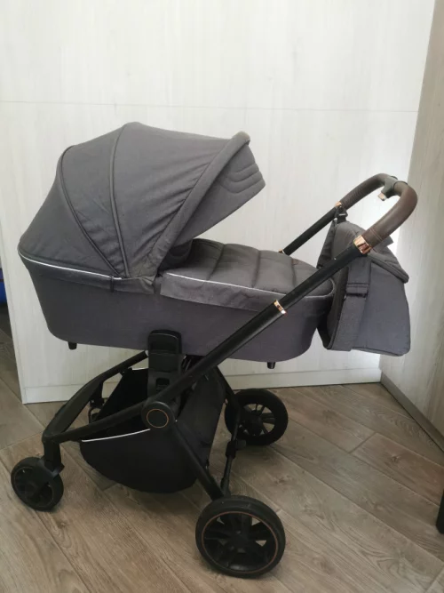 Детская коляска Carrello Epica 2 в 1