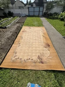 Продам ковер. Размер  3  на  5 метров.