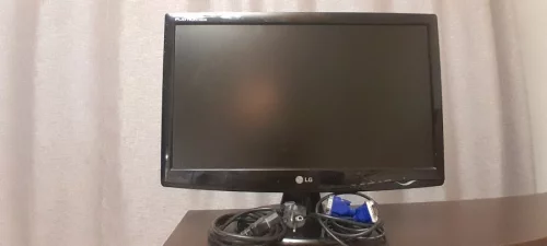 Монитор LG Flatron W2043S