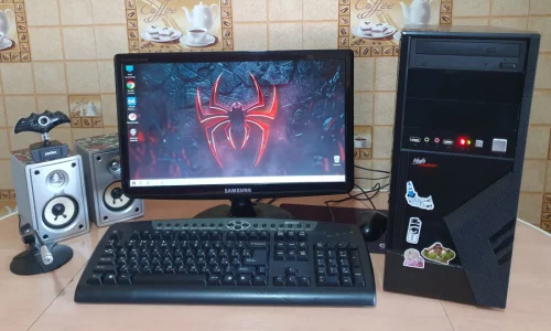 Игровой компьютер в полном комплекте