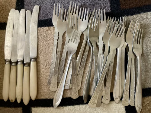 Вилки, ножи, штопор