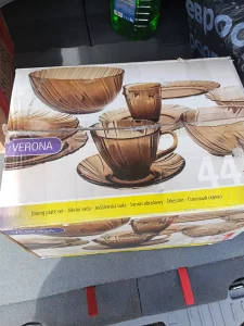 Набор посуды из тёмного стекла. 44+1 предметов