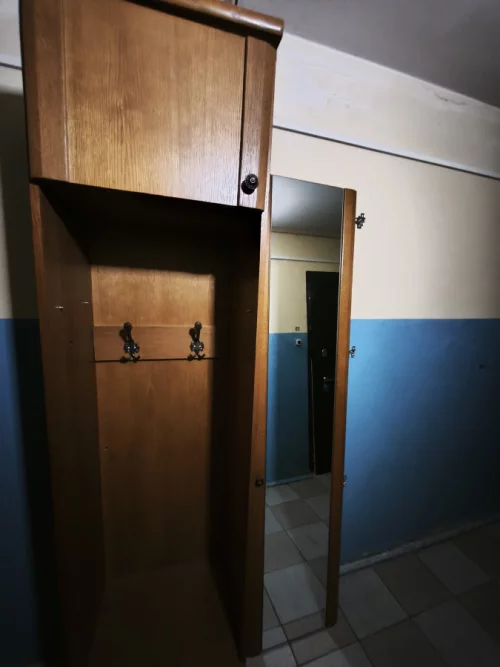 Отдам даром прихожую, самовывоз