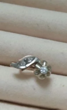 Куплю серёжку