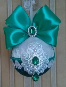 Новогодние шары 2шт.(розовый и зелёный)