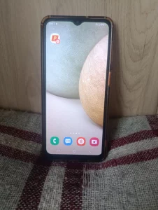 Телефон Самсунг а12