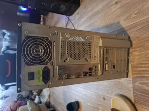 Монитор и системный блок