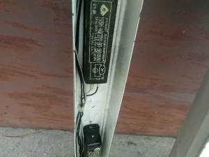 Светильник для ламп дневного света и светодиодных ламп на