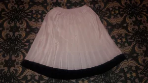 Юбку девичью р.40-42