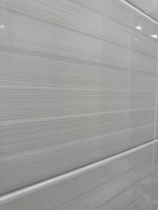 Плитку керамическую