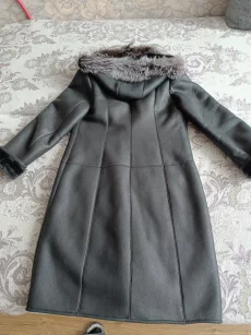 Продам женскую дубленку