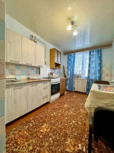 2-х комн. просторная квартира в г. Кировске, по улице Гагарина, д. 15