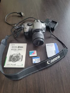 Фотоаппарат зеркальный Canon EOS300D