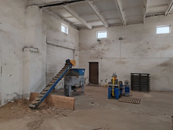 Здание растворного узла со складом