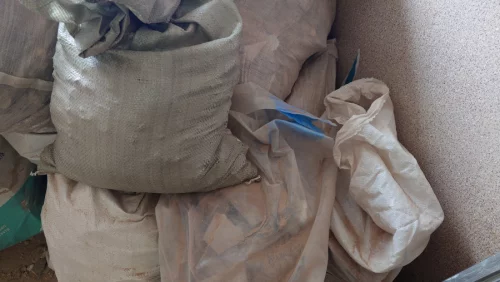 Бой бетона, кирпича в мешках бесплатно