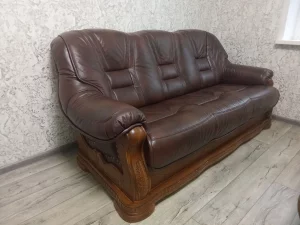 Диван кожанный