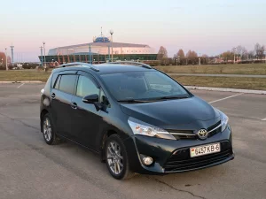 Toyota Verso I · Рестайлинг, 7 мест, 2013 г