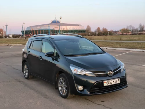 Toyota Verso I · Рестайлинг, 7 мест, 2013 г