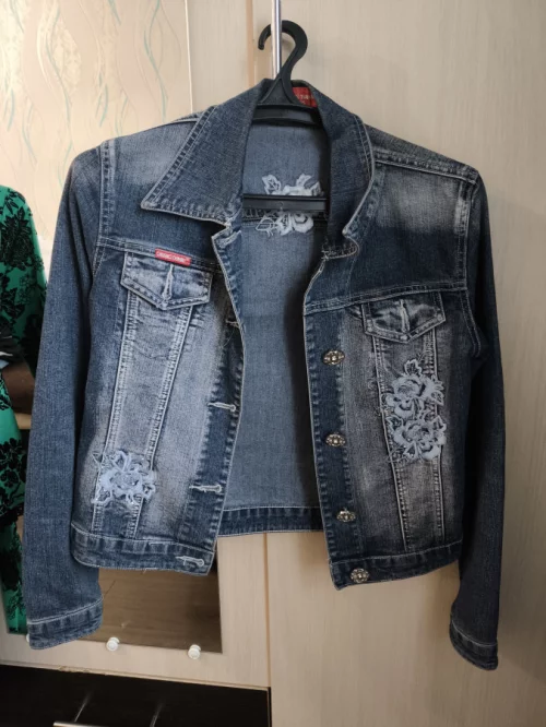 Джинсовая куртка