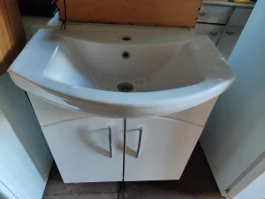 Раковина со шкафчиком