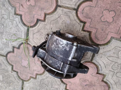 Генератор, 100 р на Жигули классика