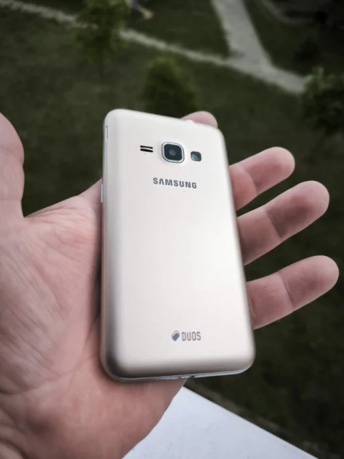 Samsung Galaxy J1