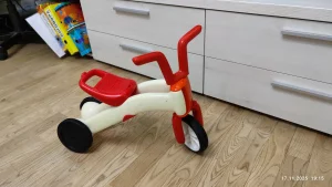 Беговел Chillafish Bunzi