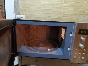 Микроволновка LG-продам