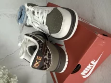 Кроссовки nike