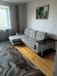 Сдам двухкомнатную квартиру на длительный срок