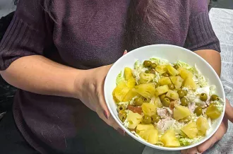 Рецепты шинников: салат с ананасами