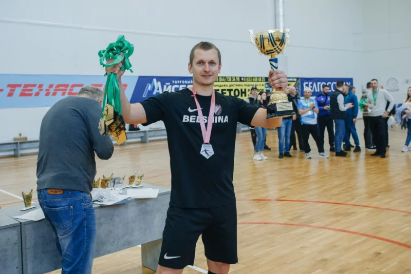 Предложение руки сердца и долгожданные награды: как прошёл финал кубка по мини-футболу