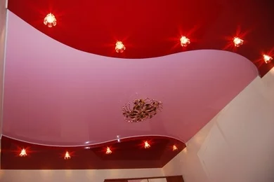 Выбираете у кого заказать натяжной потолок?
