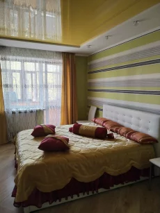 2- комнатная квартира с ремонтом в центре города