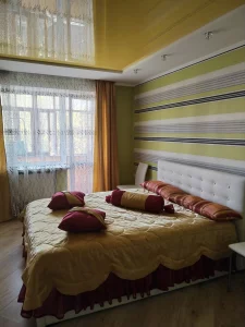 2- комнатная квартира с ремонтом в центре города