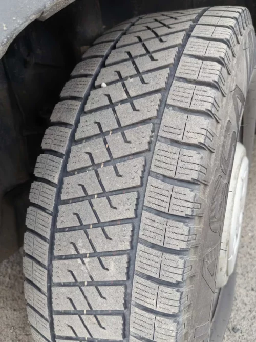 4шт автошины Lassa 225/75R16C по 100р