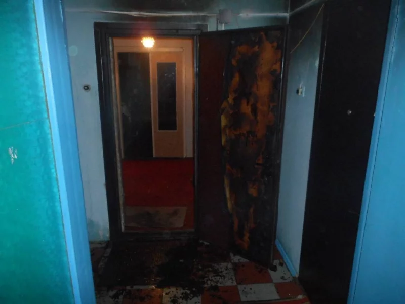 Горела дверь в доме на улице Рокоссовского