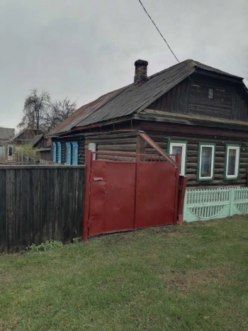 Часть благоустроенного дома в городе по ул. Колхозной