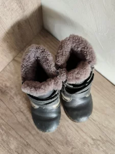 Ботиночки зимние 25 размер