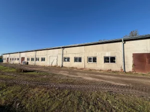 Склад 1 870 м² с административными помещениями