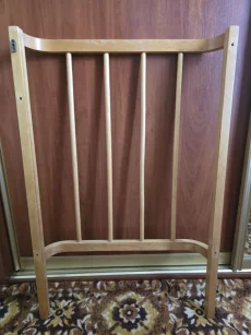 Детская кроватка в разобранном виде